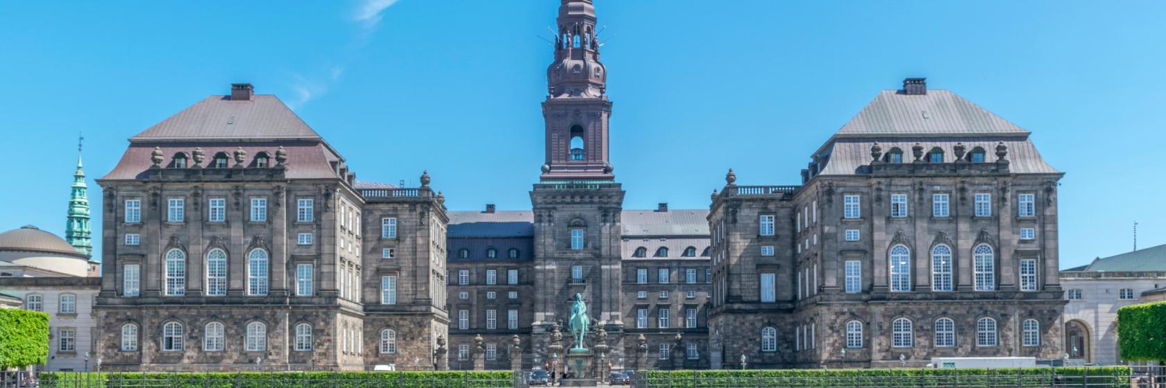 Christiansborg Sarayı